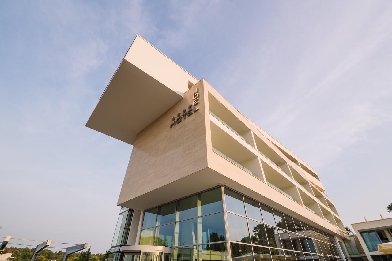 Aparthotel Joel Novalja Bagian luar foto